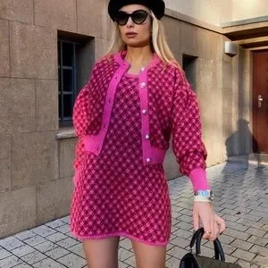 ZARA+ビラボンpink, blackの3点set s_wp_64806dfe17fb4b94475a0e4e.webp